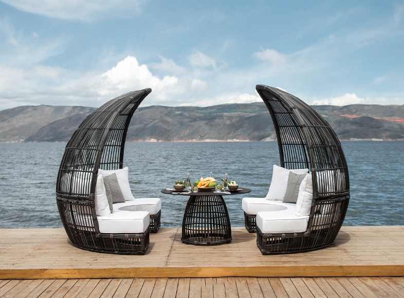 Artie | Invest a Daybed in Your Outdoor Experience